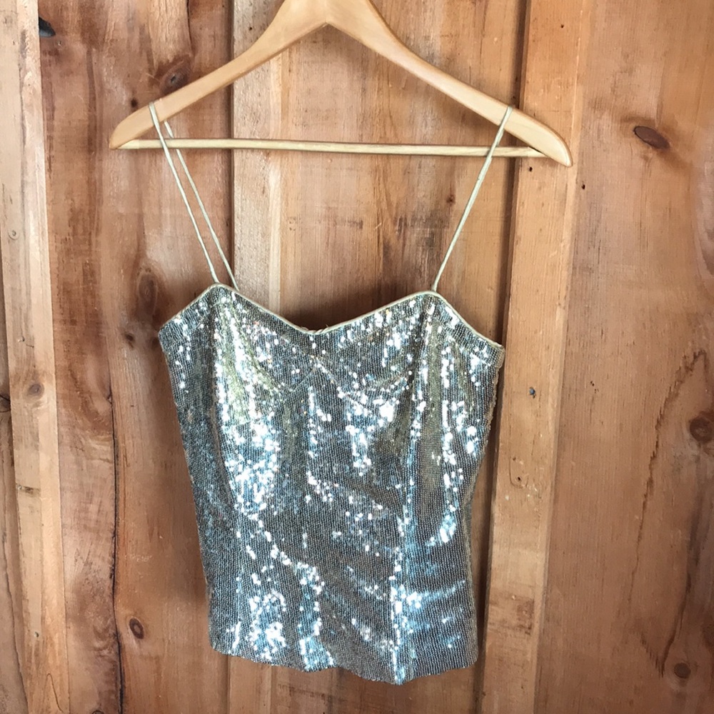 Shiny top